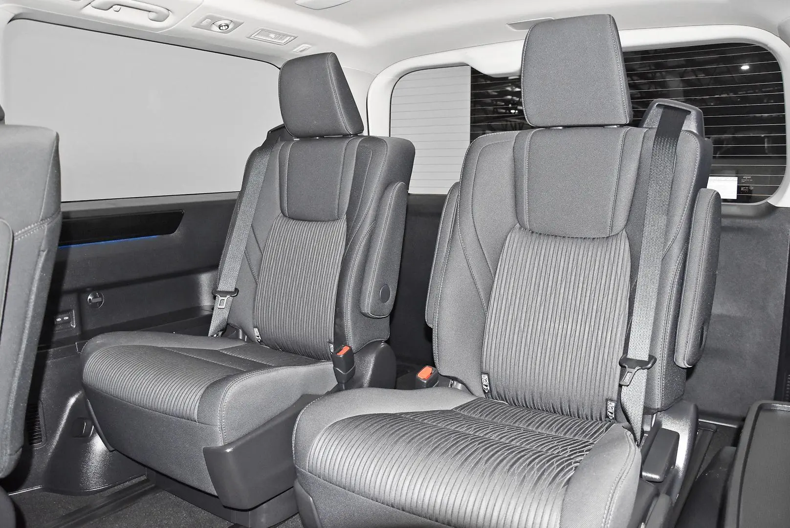 2024 Toyota Granvia Gallery Image 18