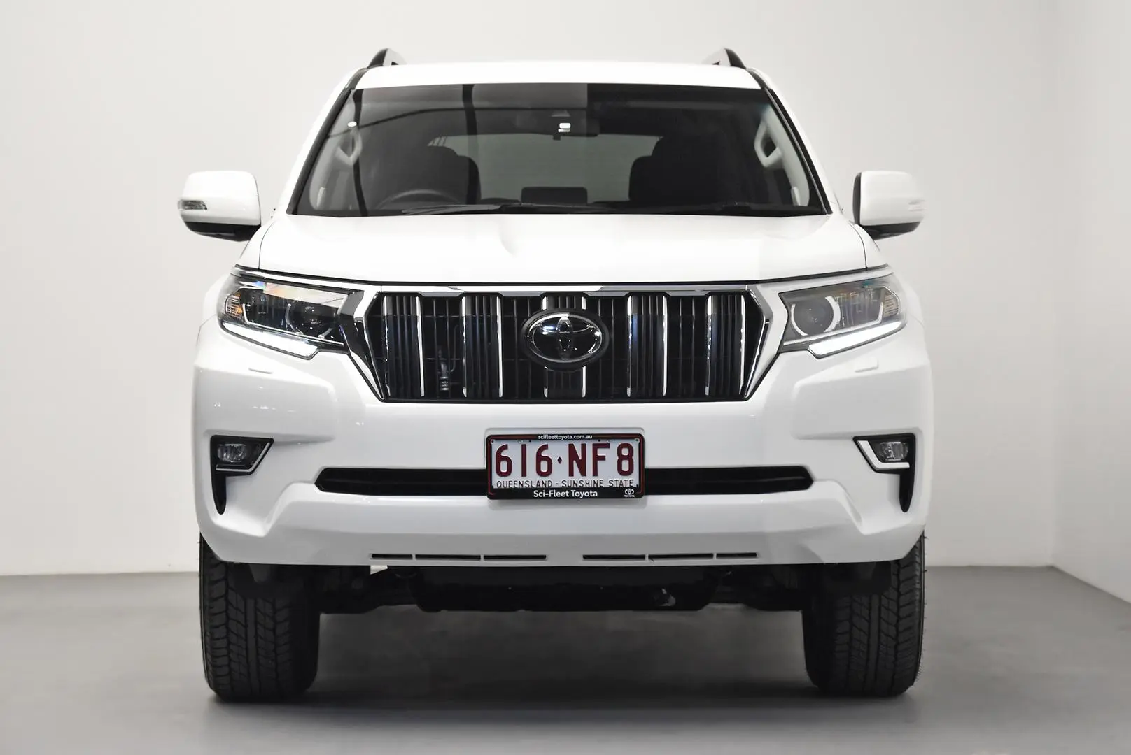 2022 Toyota Landcruiser Prado Gallery Image 2