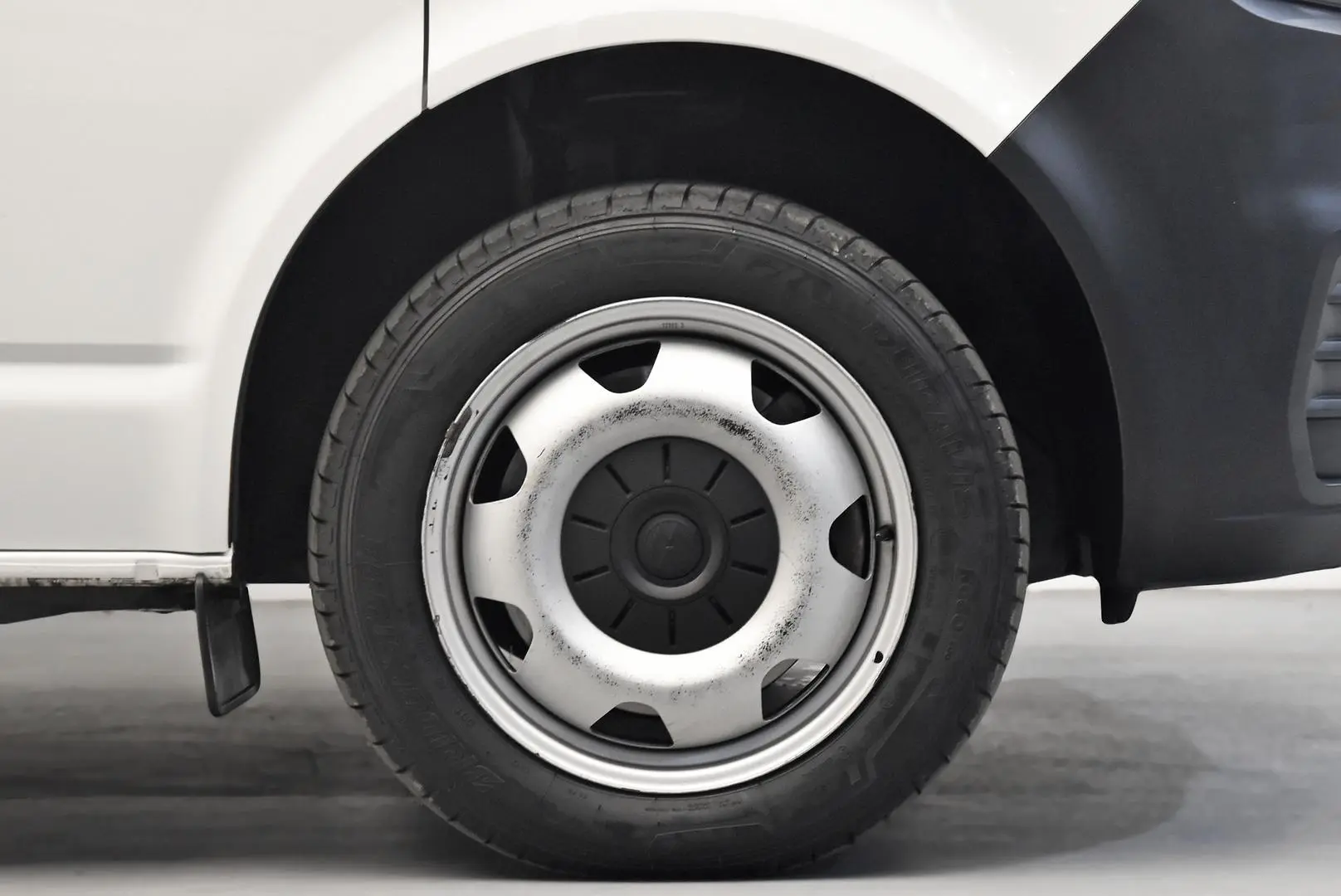 2021 Volkswagen Transporter Gallery Image 20