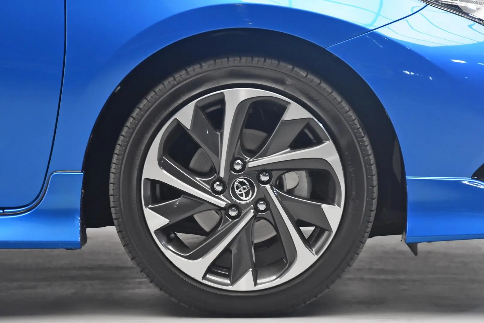2016 Toyota Corolla Gallery Image 22