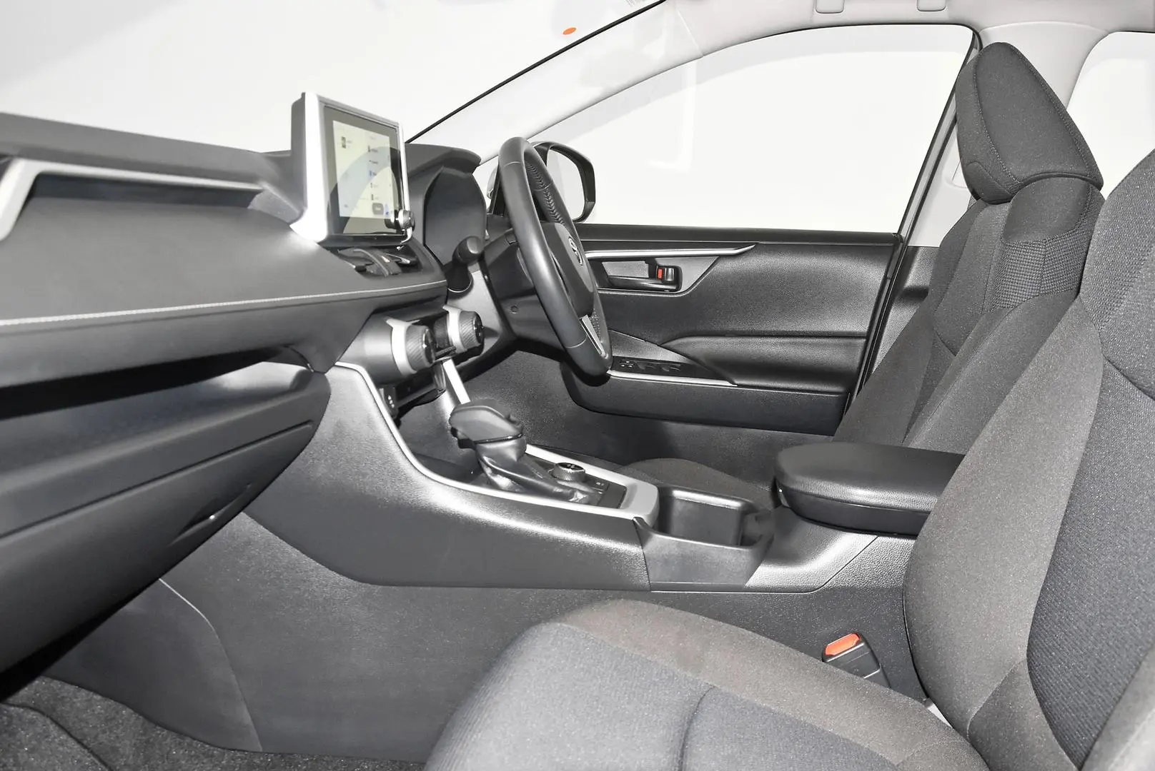 2024 Toyota RAV4 Gallery Image 18