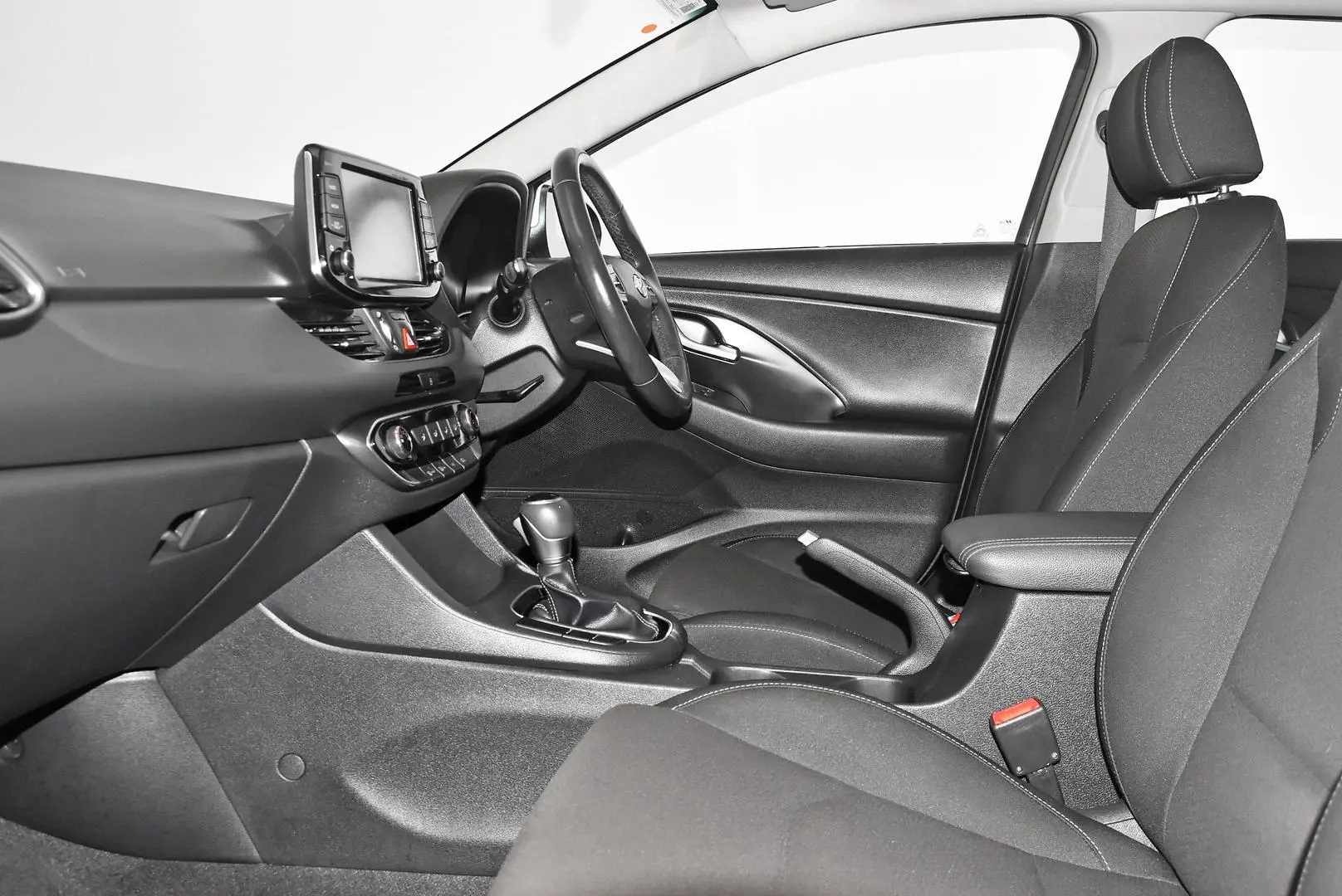 2019 Hyundai i30 Gallery Image 17