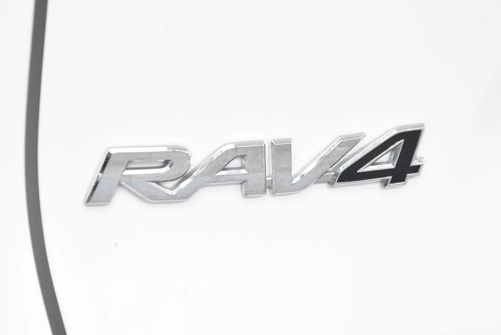2024 Toyota RAV4 Gallery Image 7