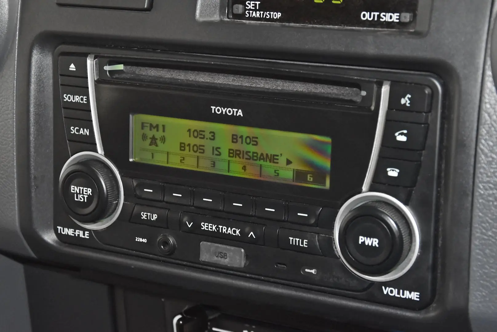2016 Toyota Landcruiser Gallery Image 11