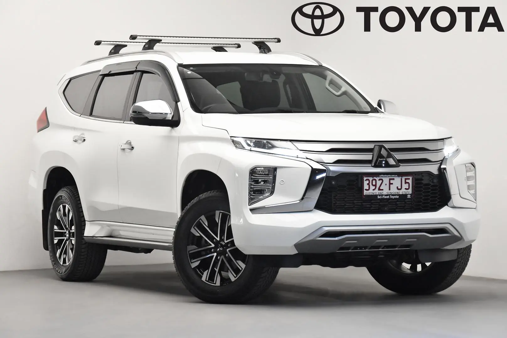 2022 Mitsubishi Pajero Sport Gallery Image 1