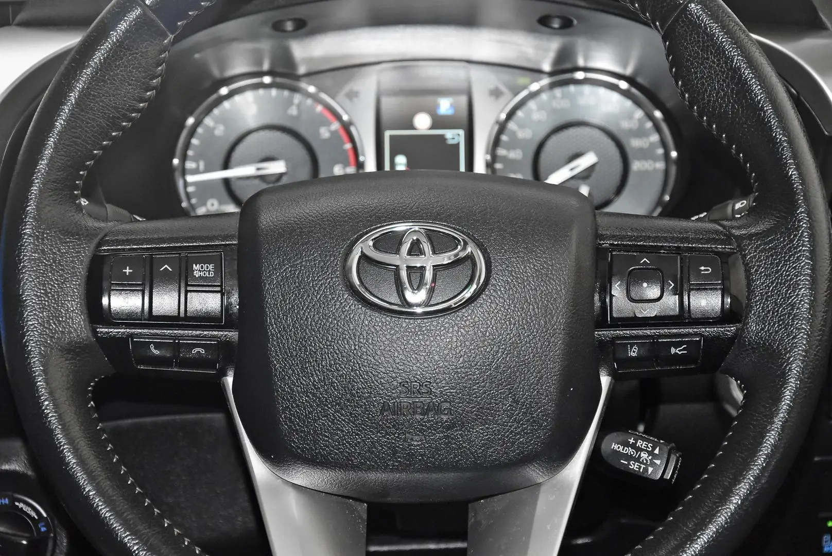 2023 Toyota Hilux Gallery Image 15