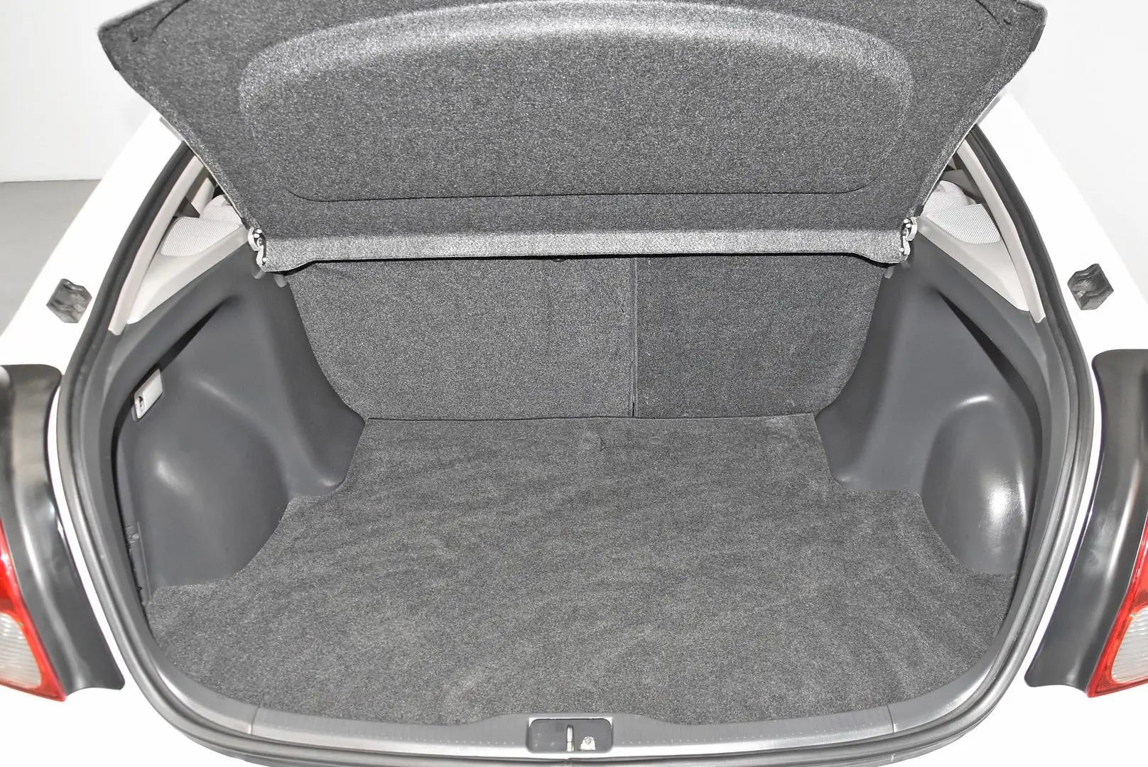 2000 Toyota Corolla Gallery Image 17