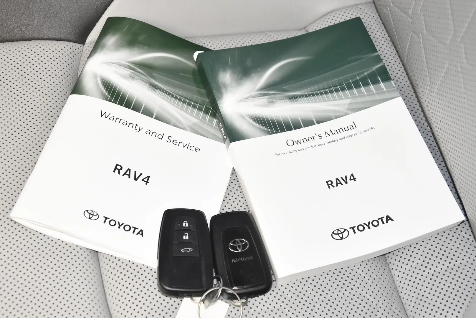 2024 Toyota RAV4 Gallery Image 21