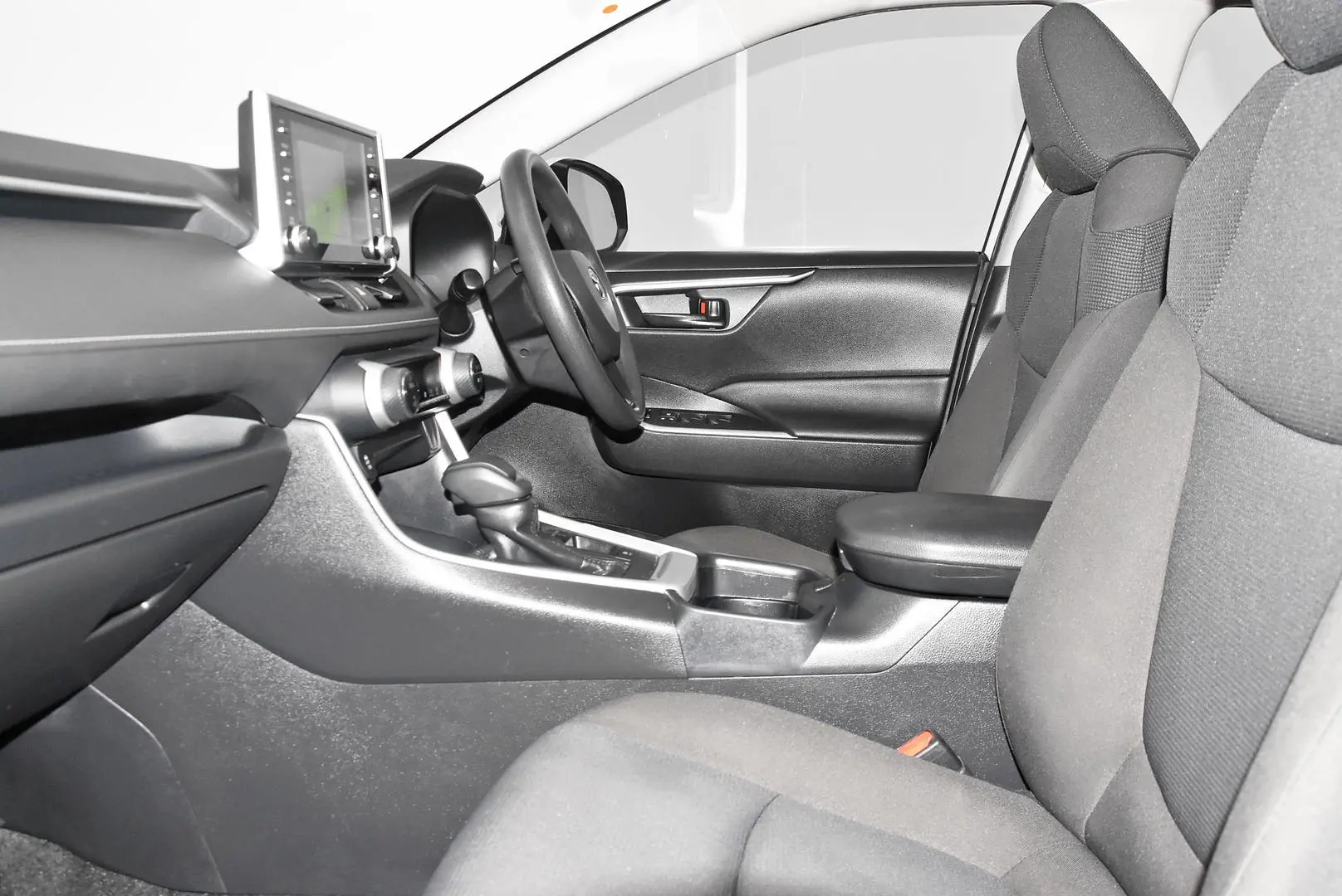 2020 Toyota RAV4 Gallery Image 18