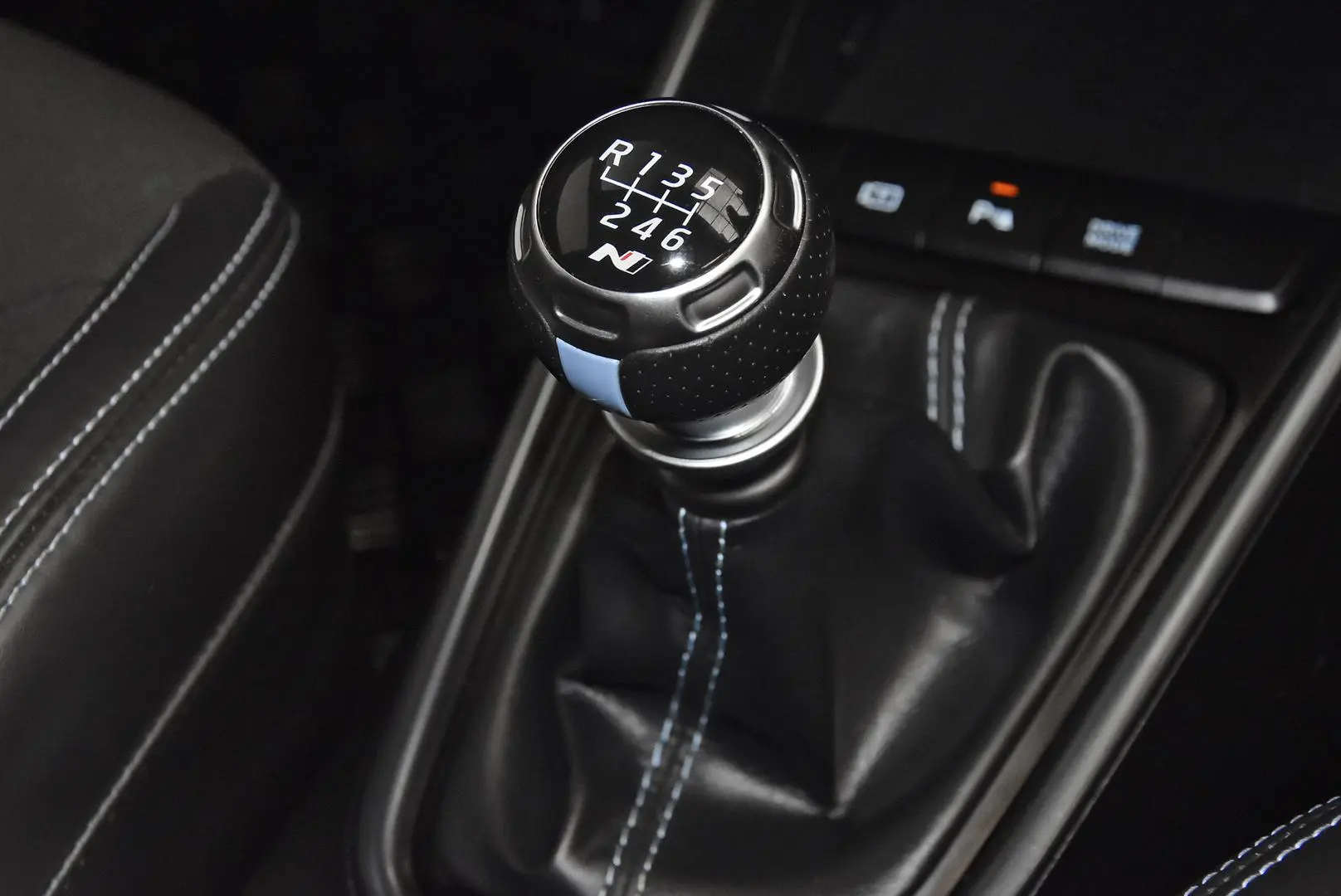 2021 Hyundai i20 Gallery Image 13