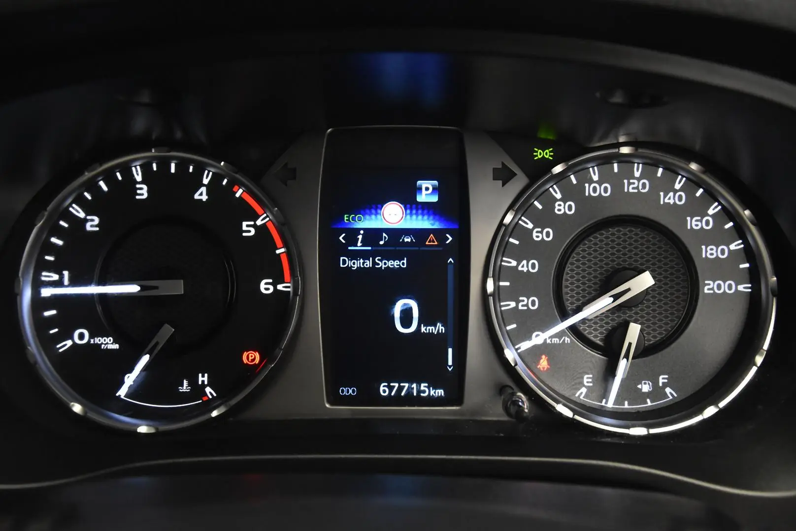 2023 Toyota Hilux Gallery Image 10