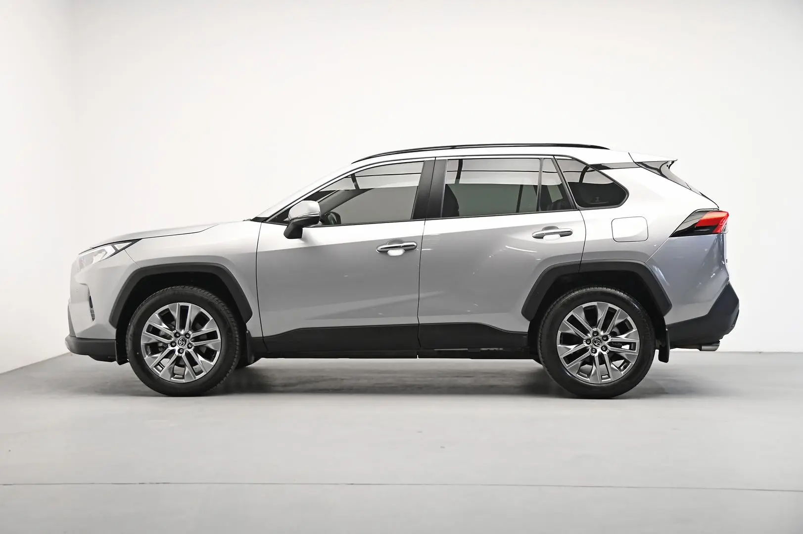 2021 Toyota Rav4 Gallery Image 4