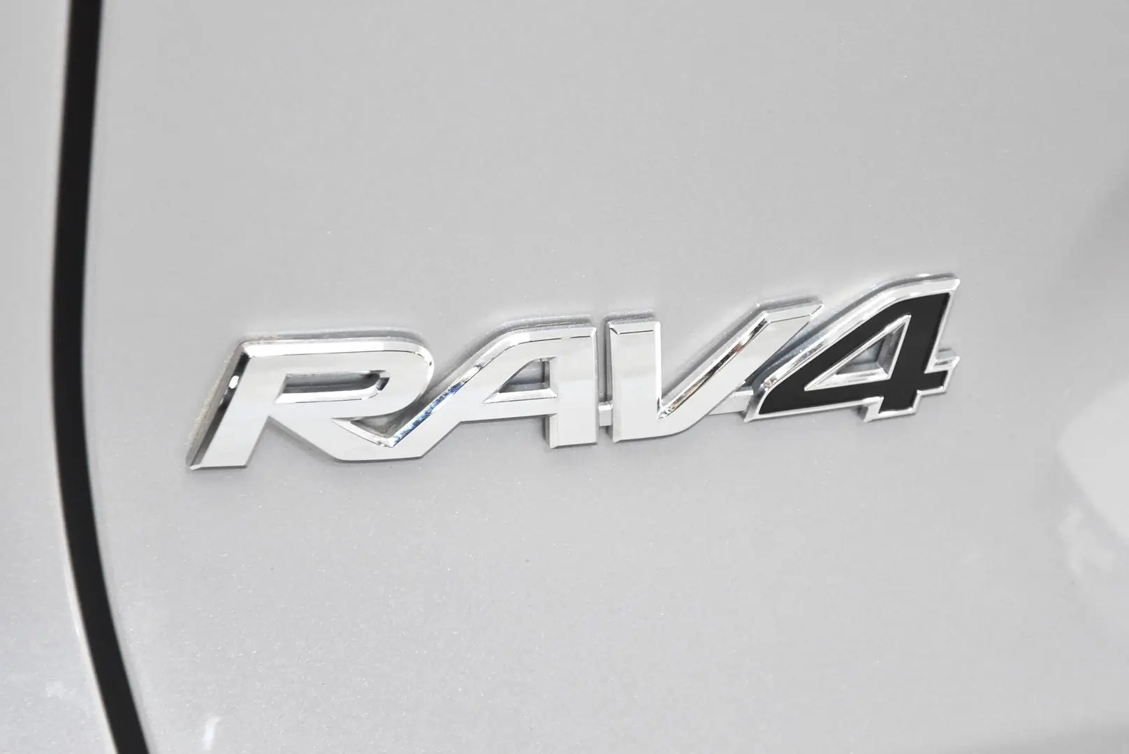 2024 Toyota RAV4 Gallery Image 7