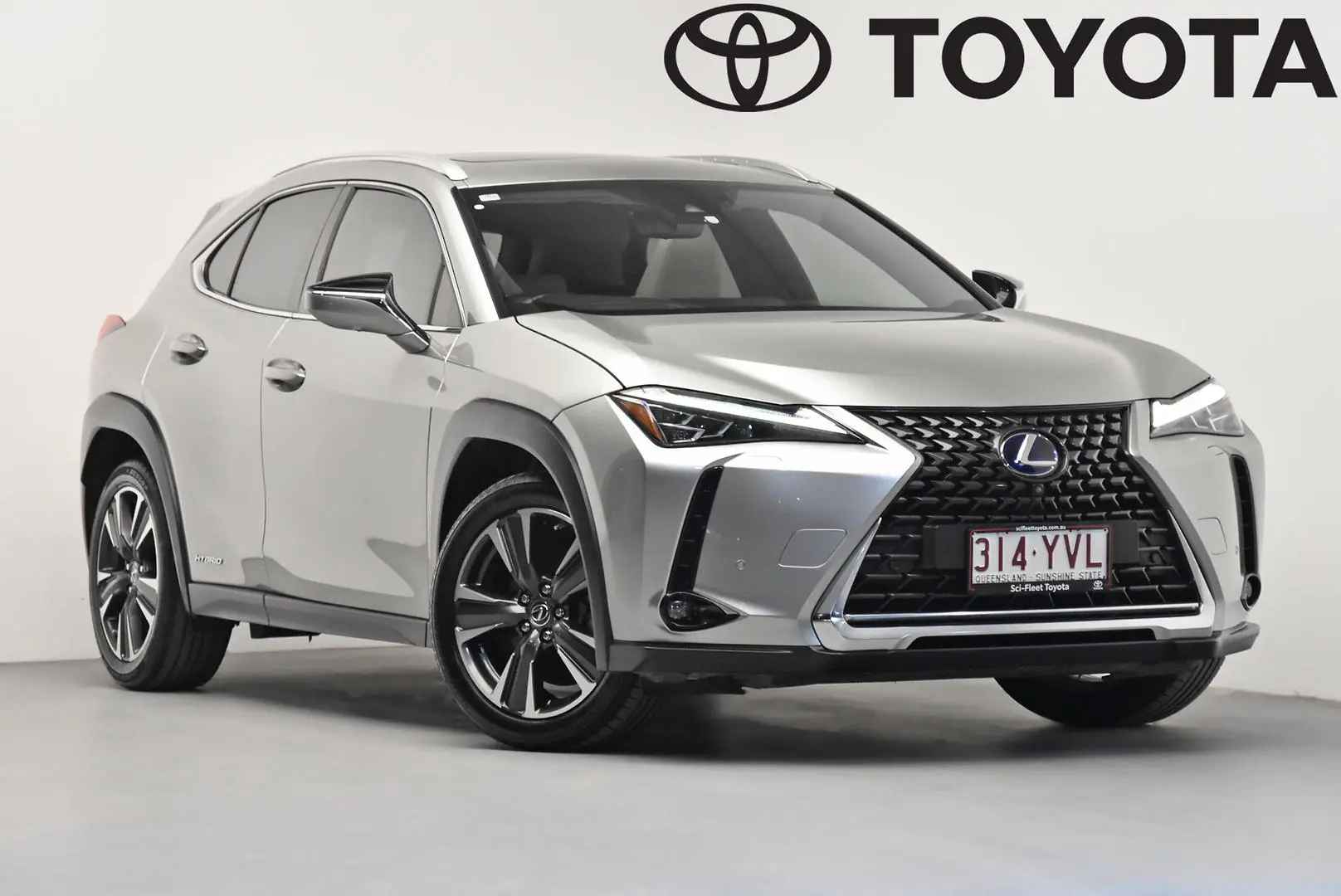 2019 Lexus UX Gallery Image 1