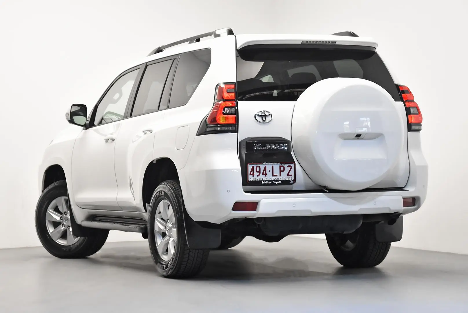 2023 Toyota Landcruiser Prado Gallery Image 5