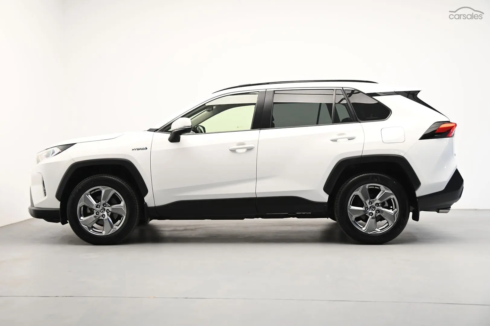 2020 Toyota RAV4 Image 4