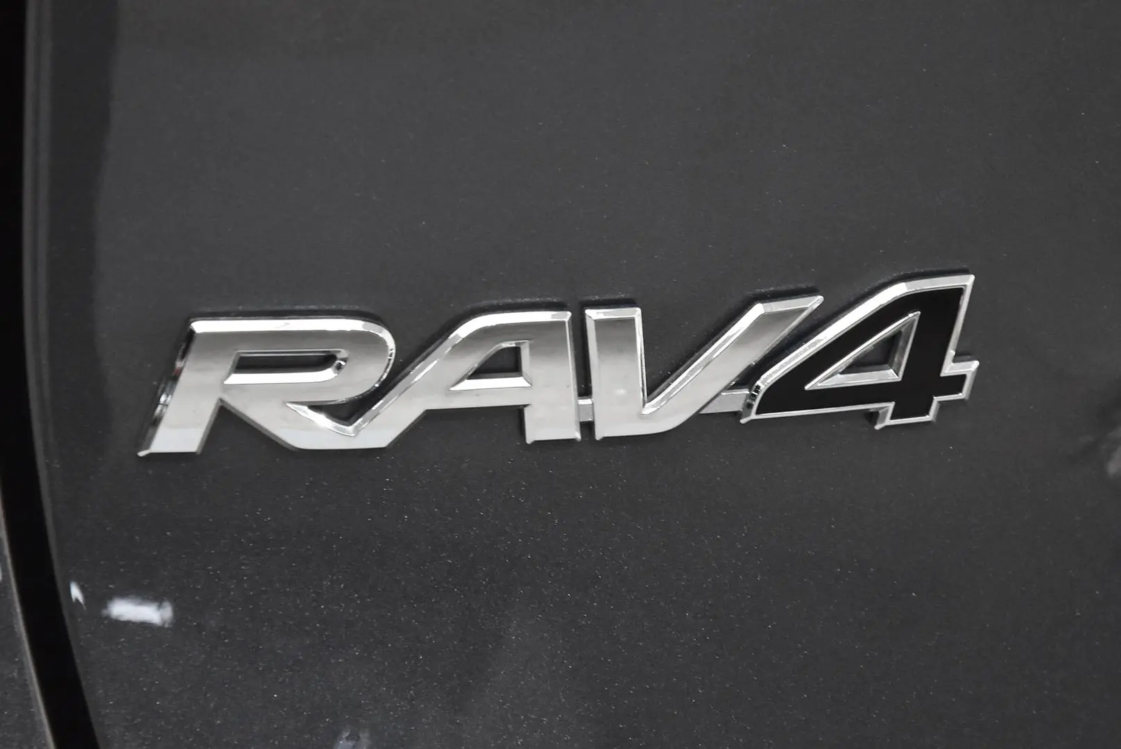 2022 Toyota RAV4 Gallery Image 7