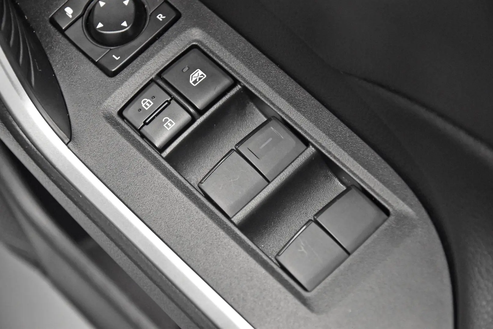 2024 Toyota RAV4 Gallery Image 9