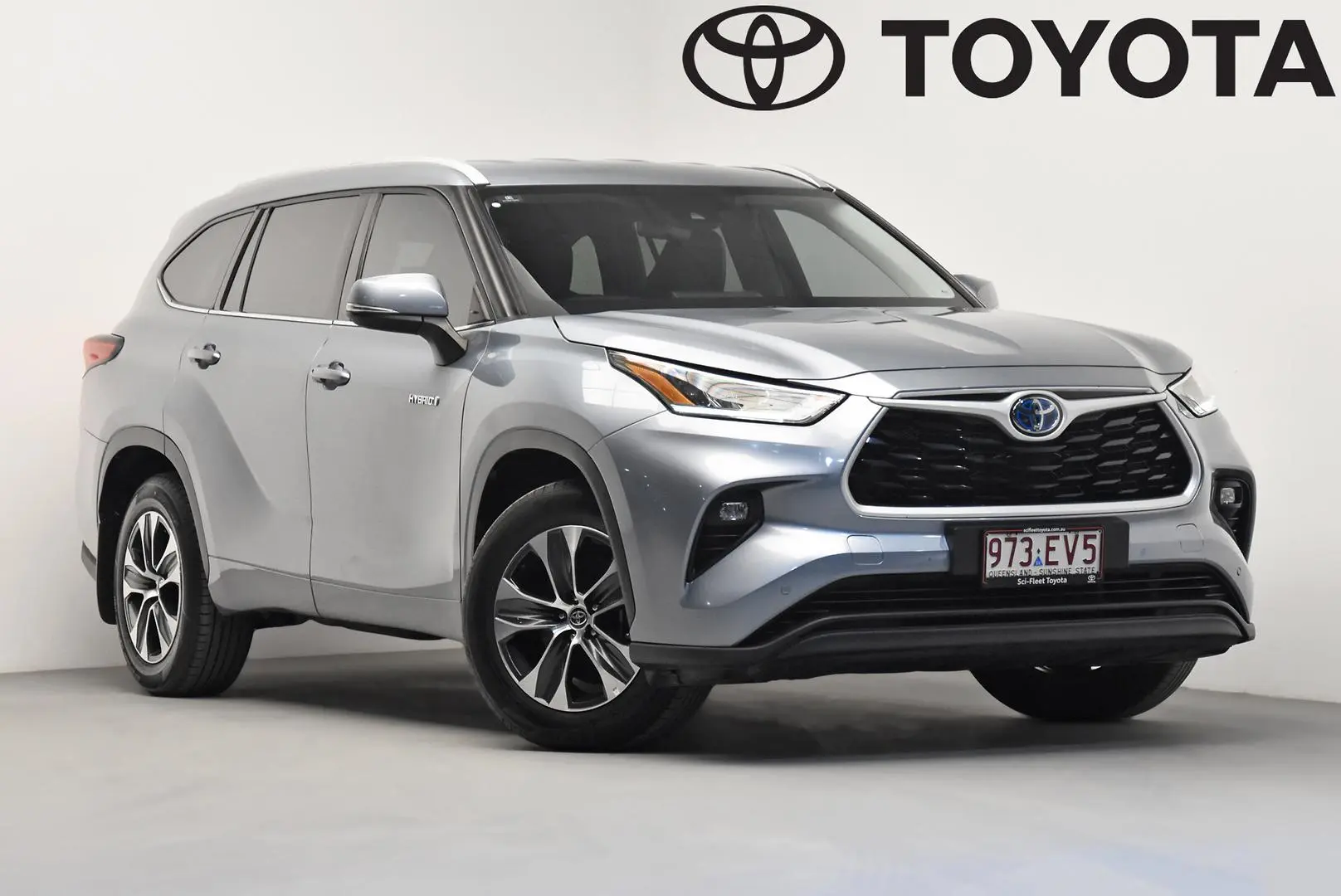 2022 Toyota Kluger Gallery Image 1