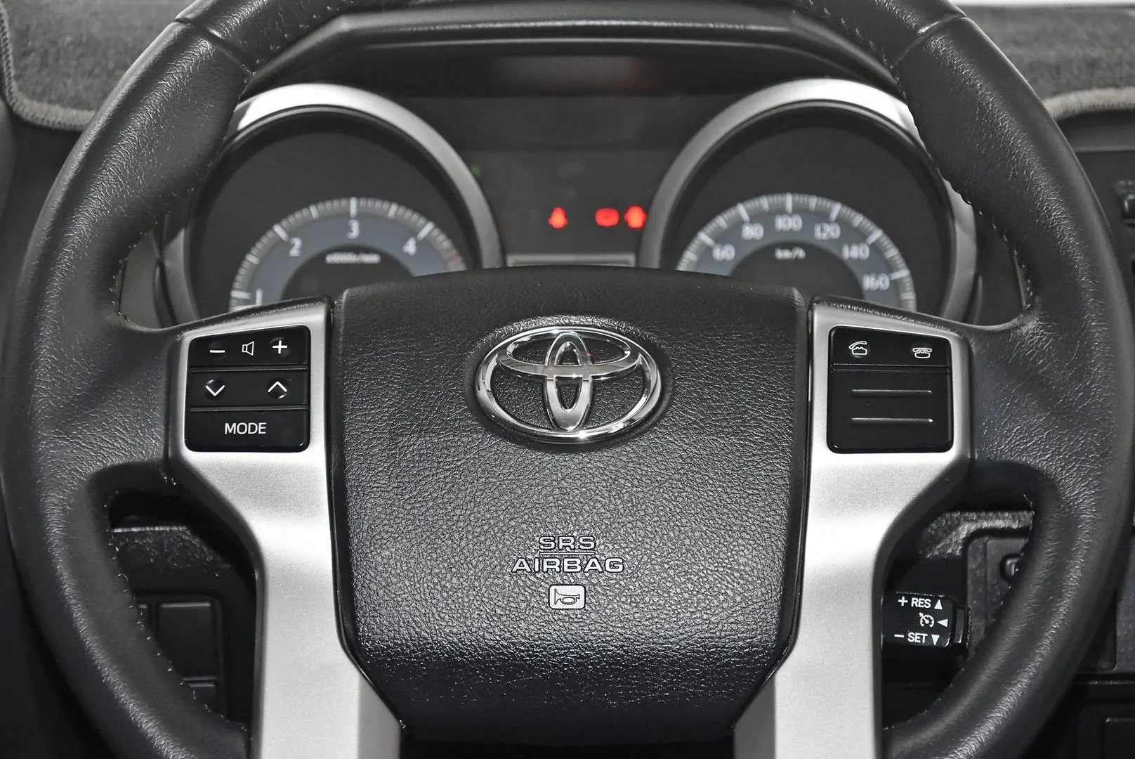 2016 Toyota Landcruiser Prado Gallery Image 14