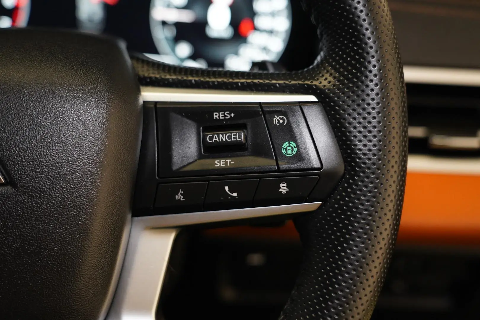 2023 Mitsubishi Outlander Gallery Image 18