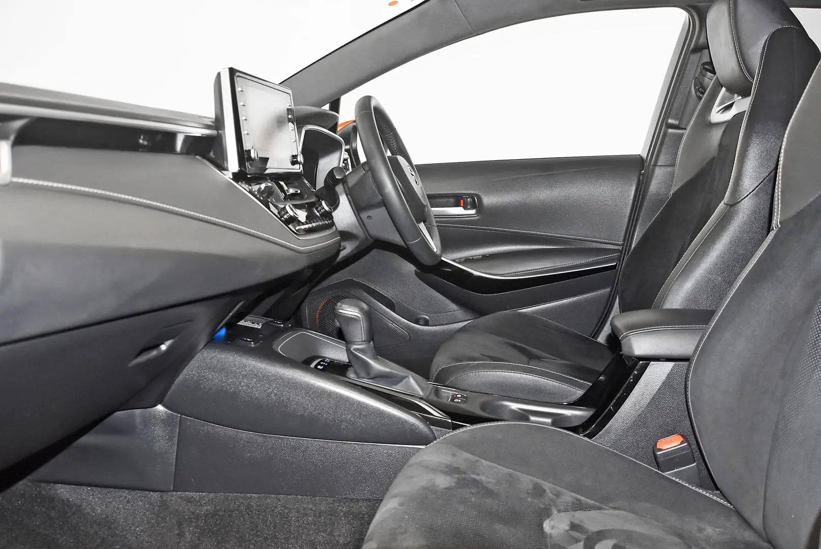 2018 Toyota Corolla Gallery Image 18