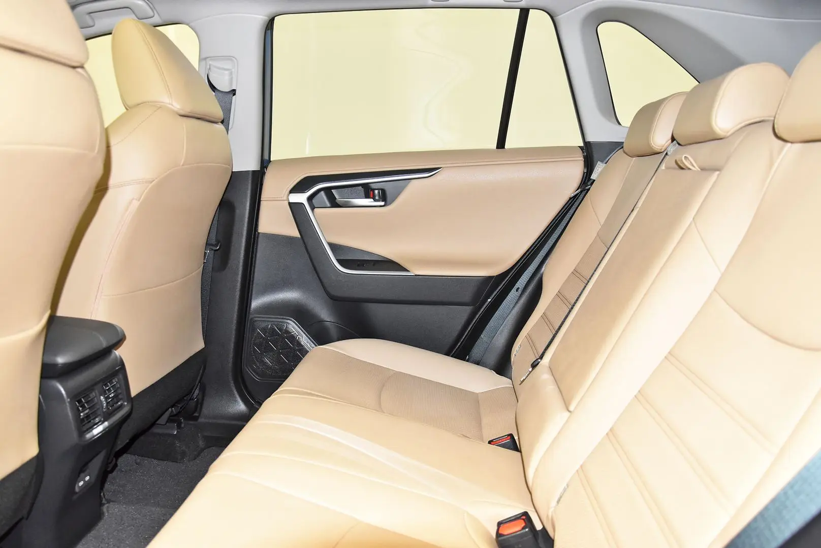 2024 Toyota RAV4 Gallery Image 19