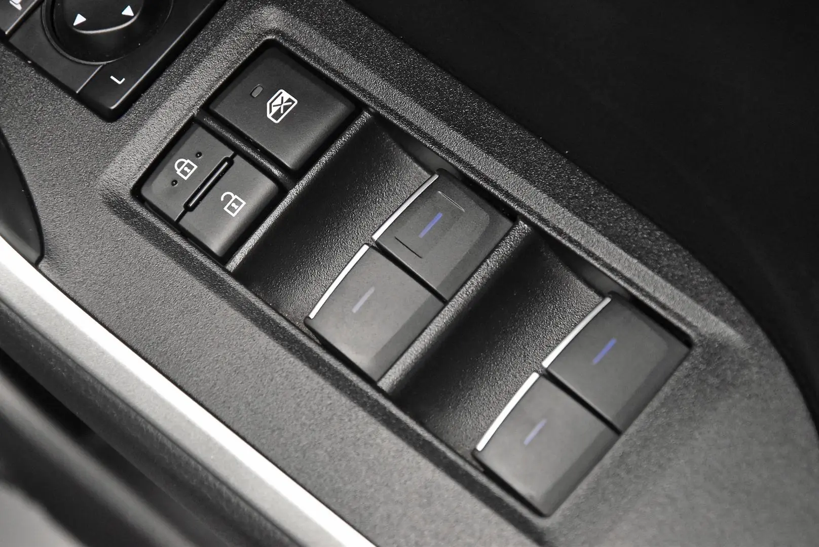 2022 Toyota RAV4 Gallery Image 10