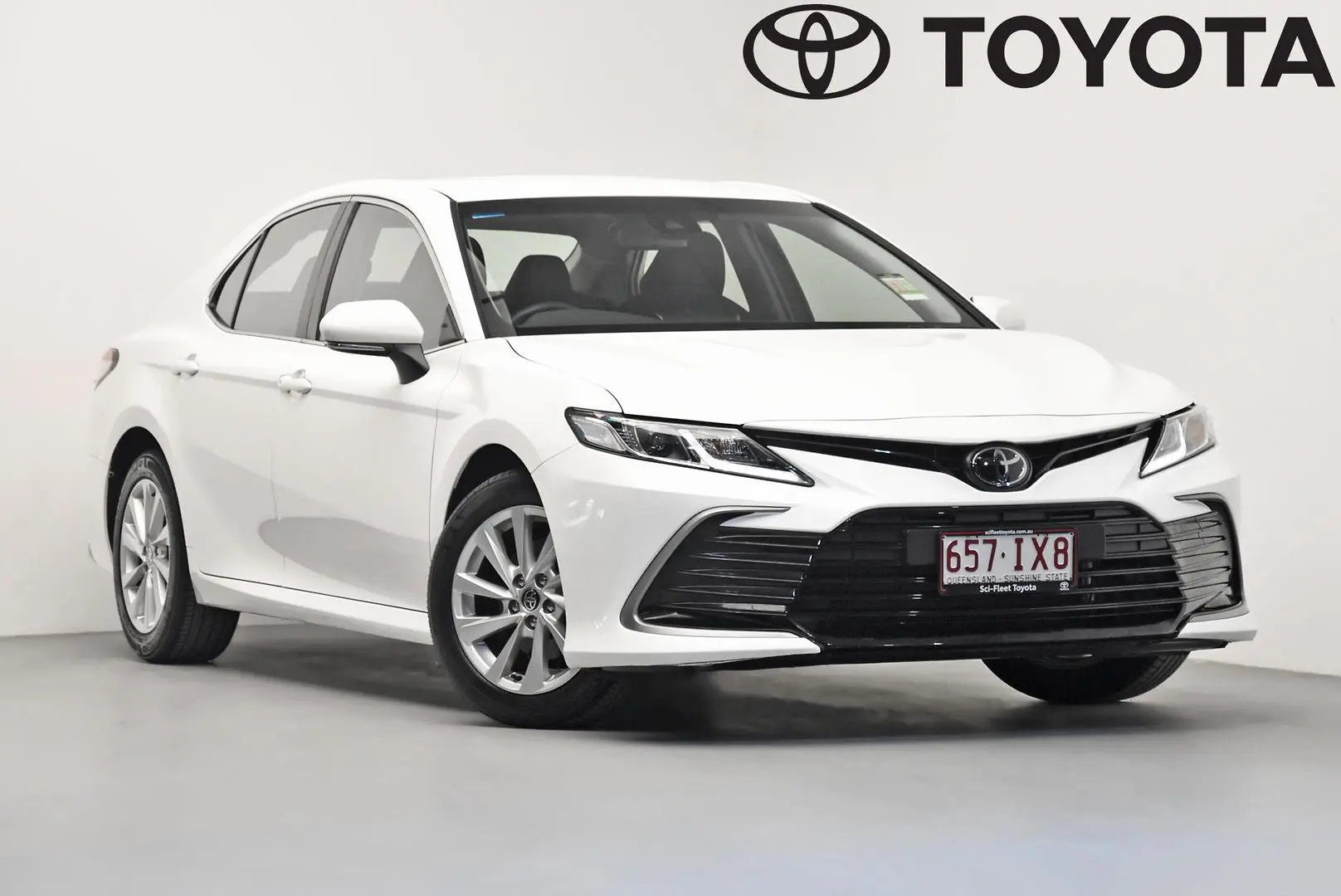 2024 Toyota Camry Gallery Image 1