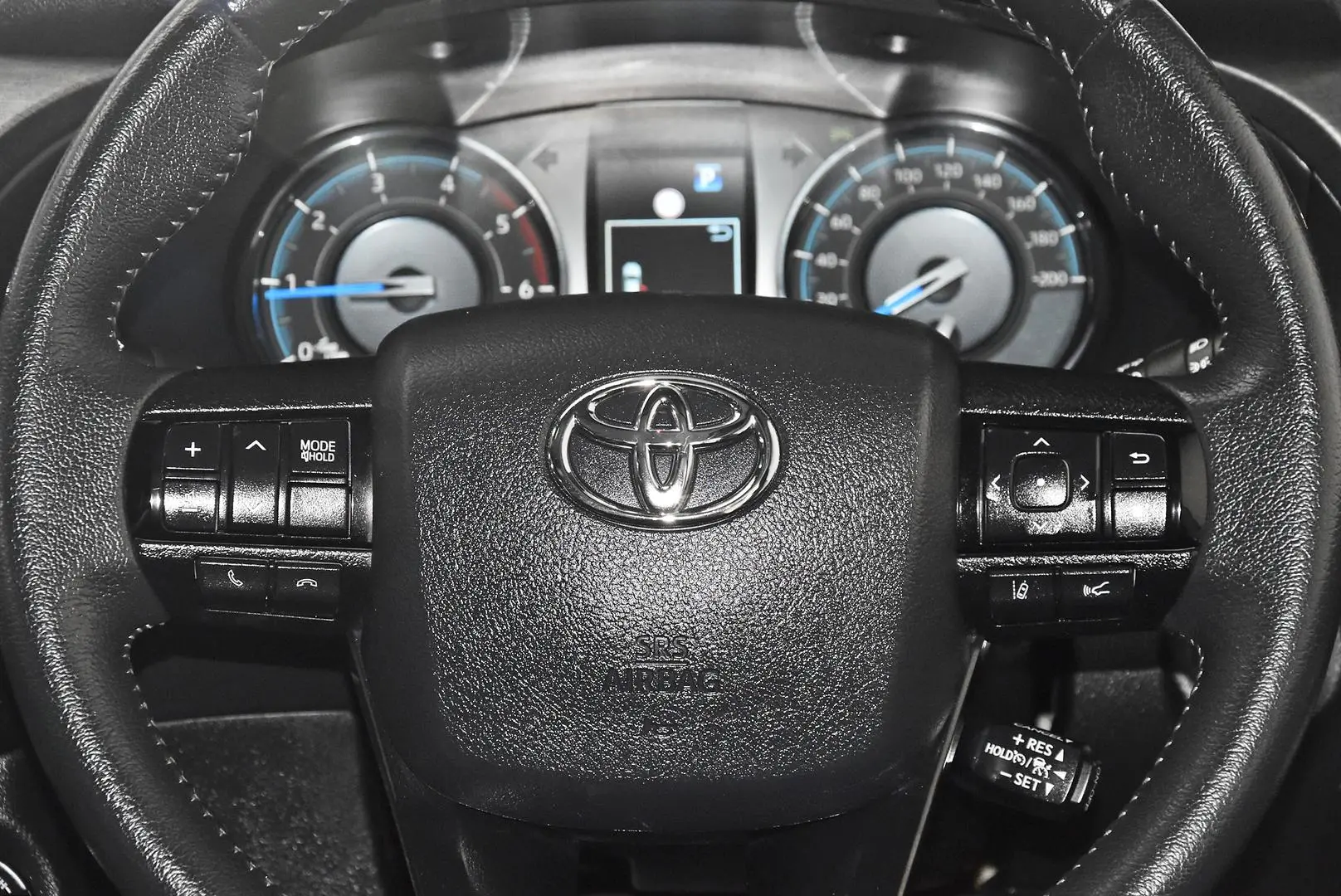 2021 Toyota Hilux Gallery Image 15