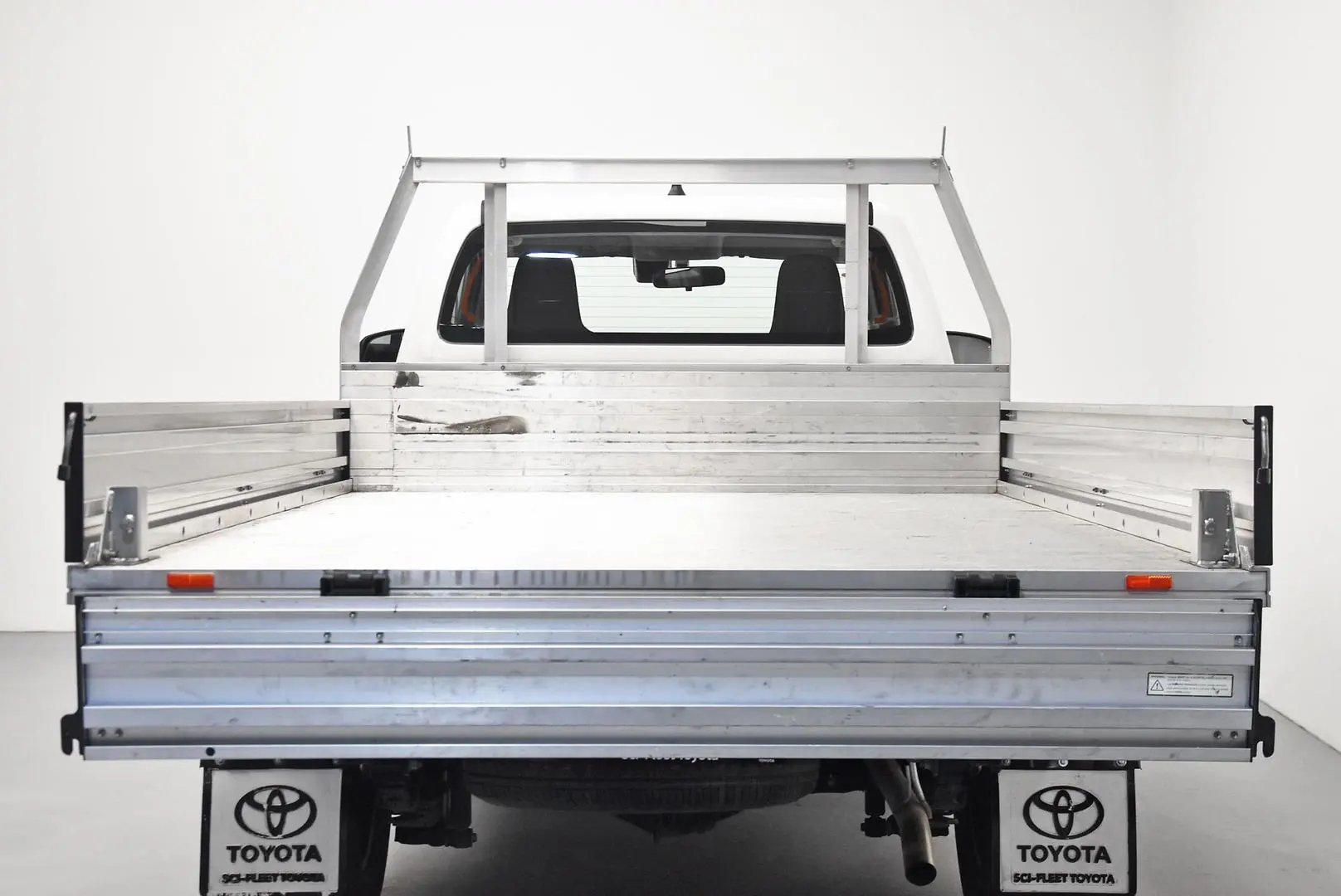 2021 Toyota Hilux Gallery Image 16