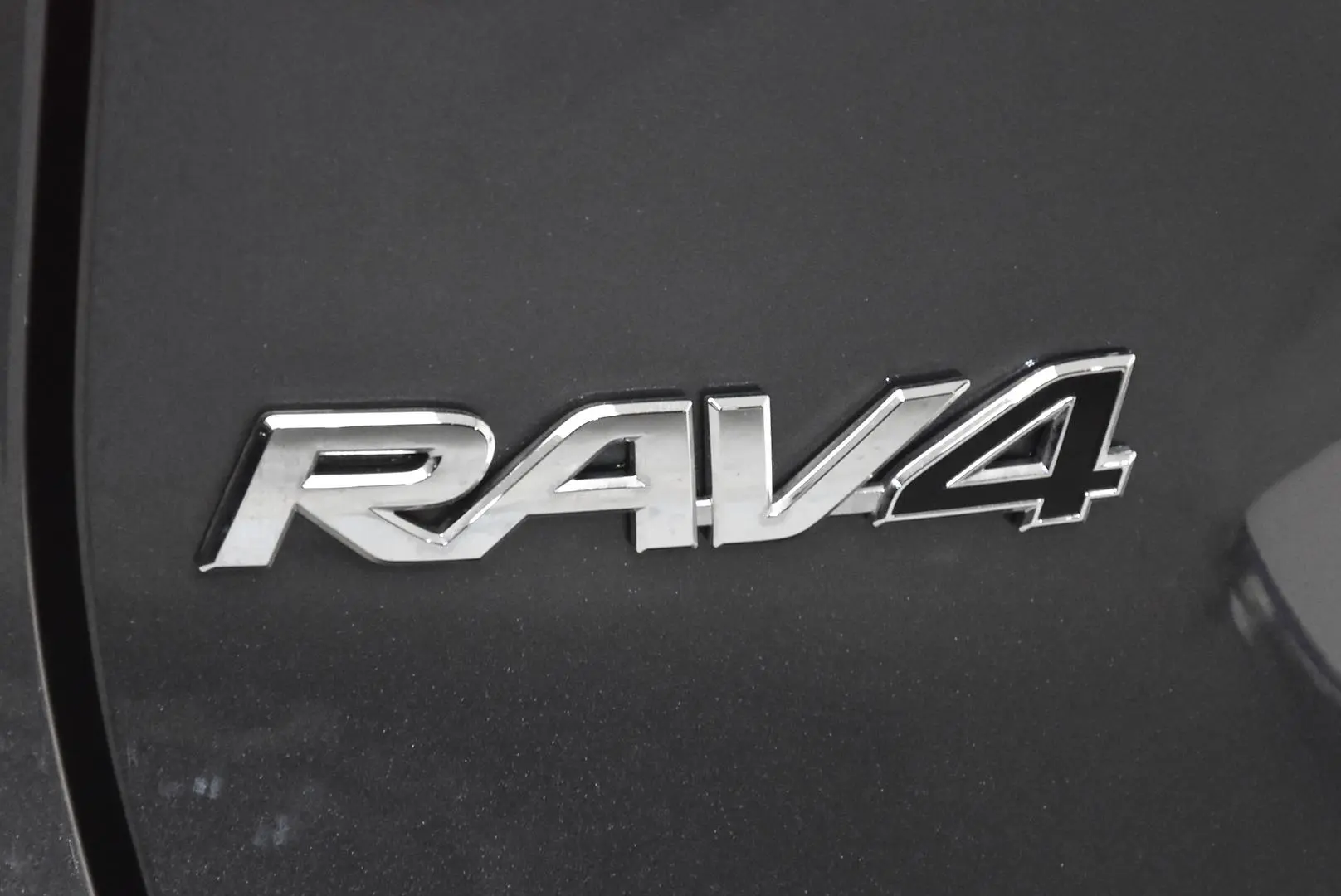 2024 Toyota RAV4 Gallery Image 7