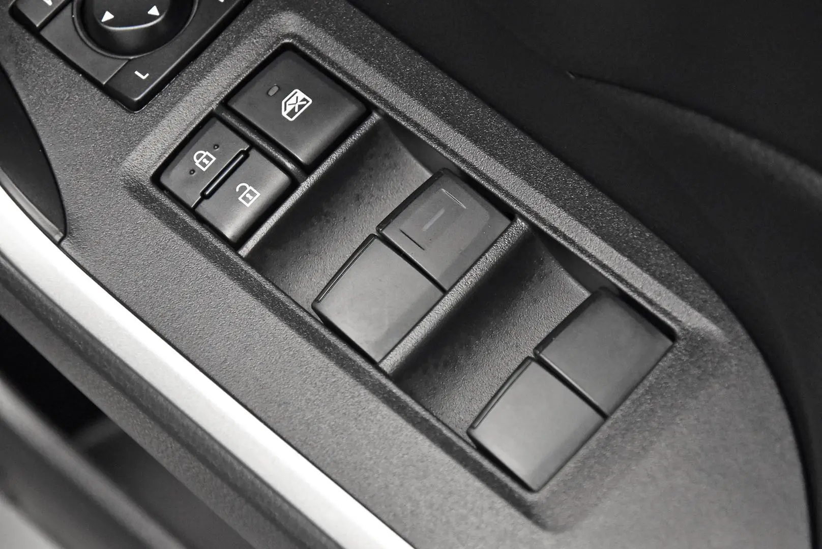 2024 Toyota RAV4 Gallery Image 10