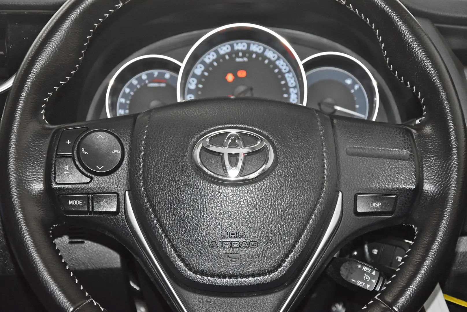 2015 Toyota Corolla Gallery Image 15