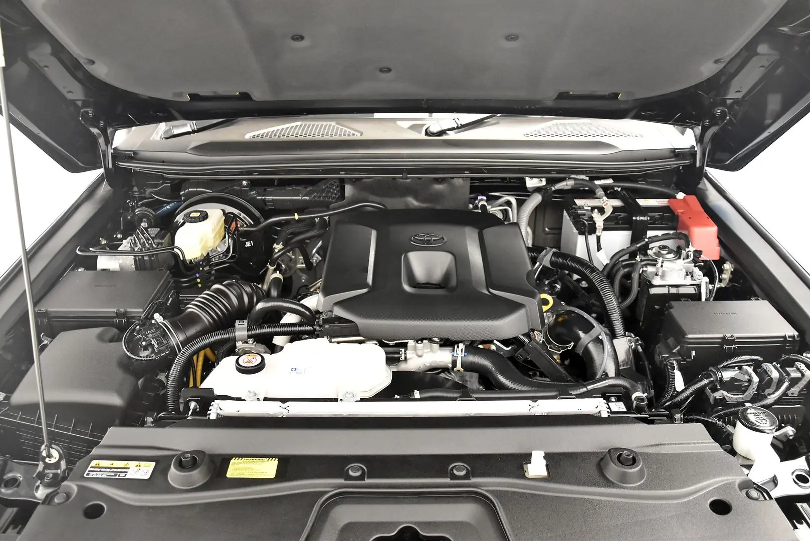 2024 Toyota Landcruiser Prado Gallery Image 22