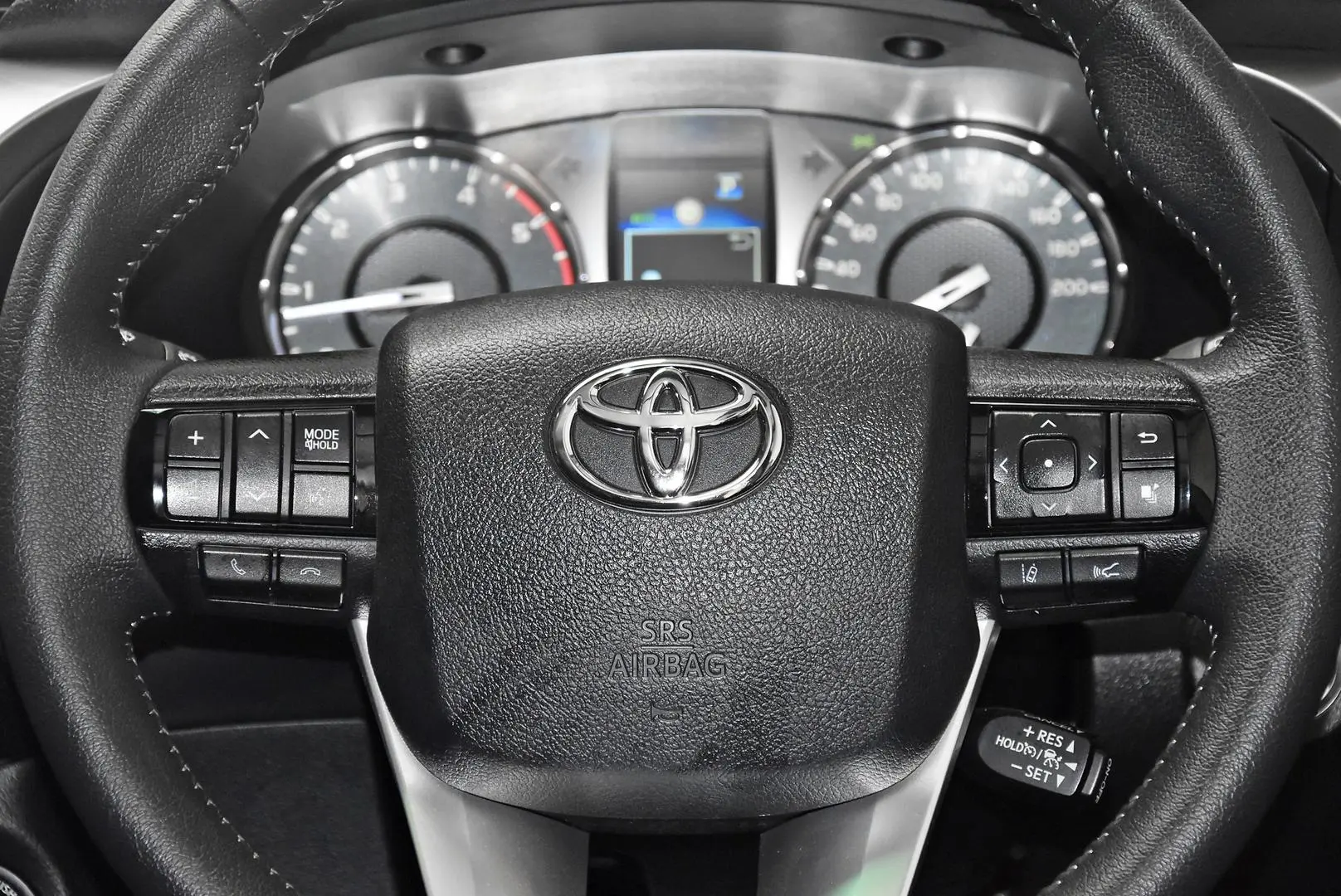 2024 Toyota Hilux Gallery Image 15