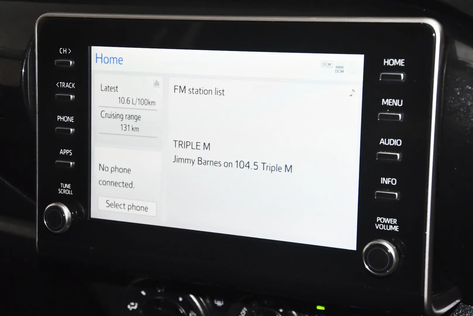 2023 Toyota Hilux Gallery Image 11