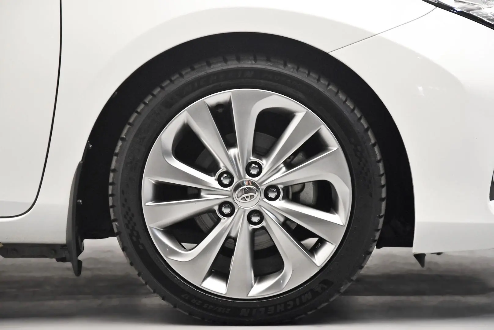 2014 Toyota Corolla Gallery Image 22