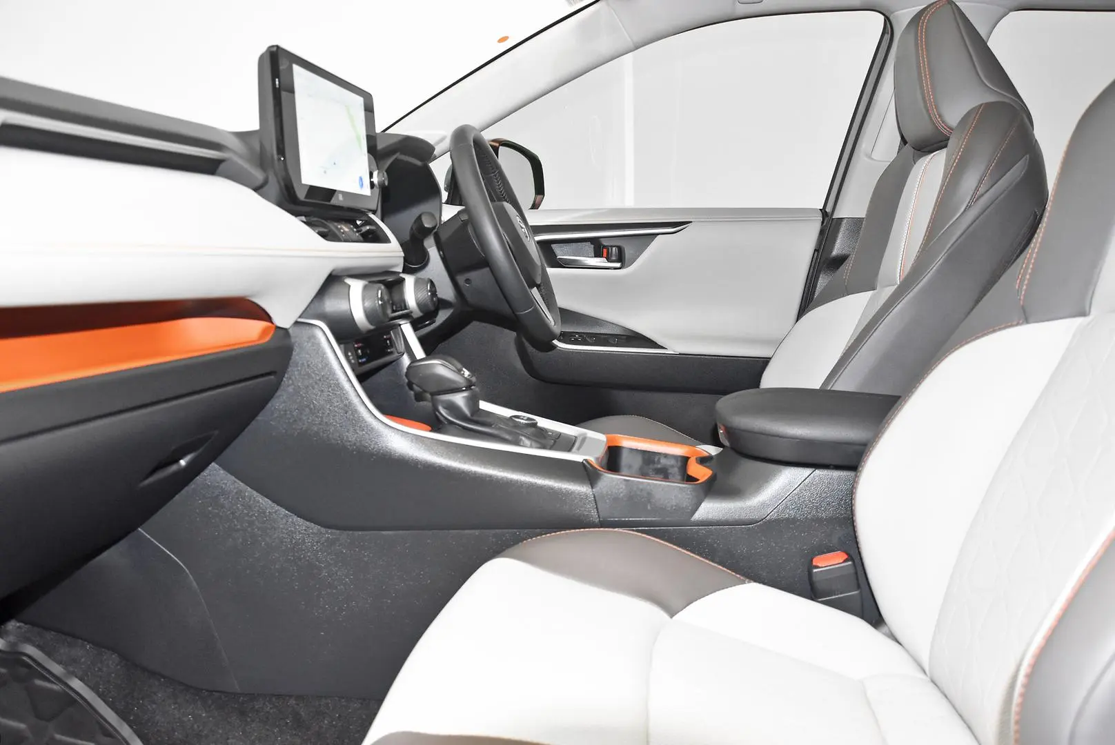 2024 Toyota RAV4 Gallery Image 18