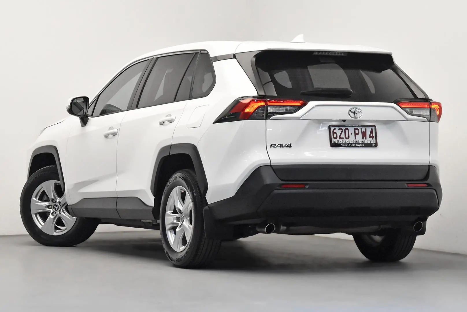 2020 Toyota RAV4 Gallery Image 5
