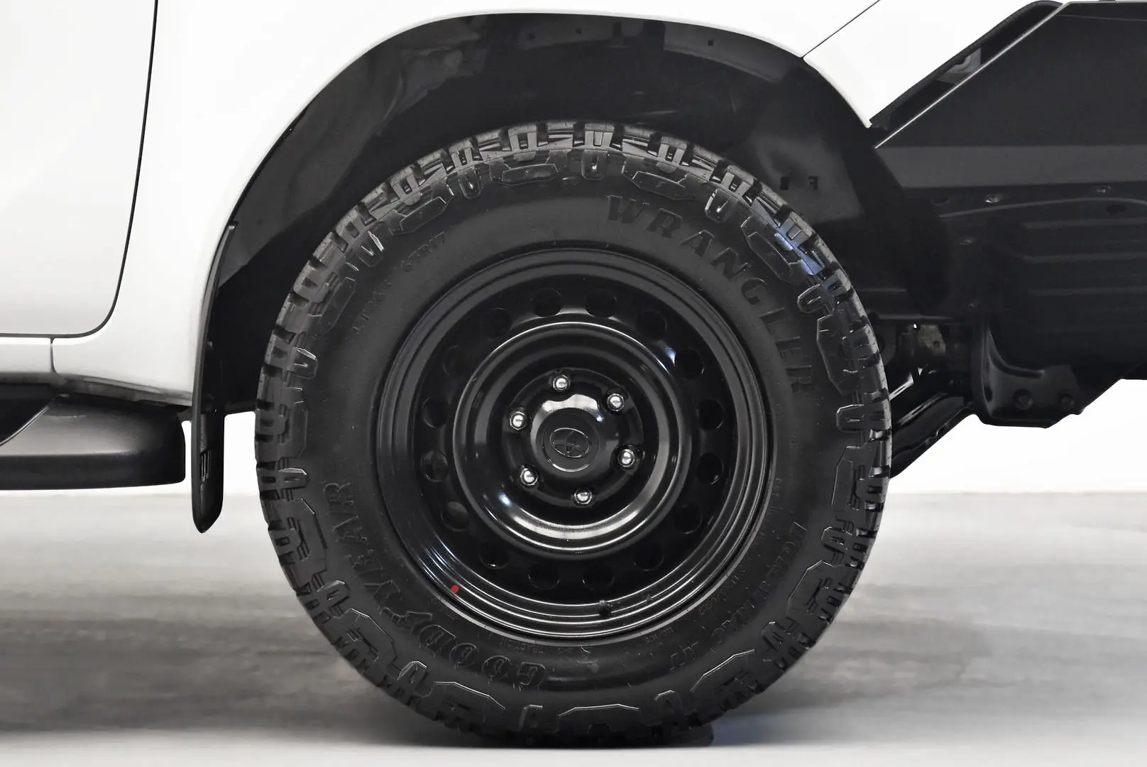 2020 Toyota Hilux Gallery Image 22