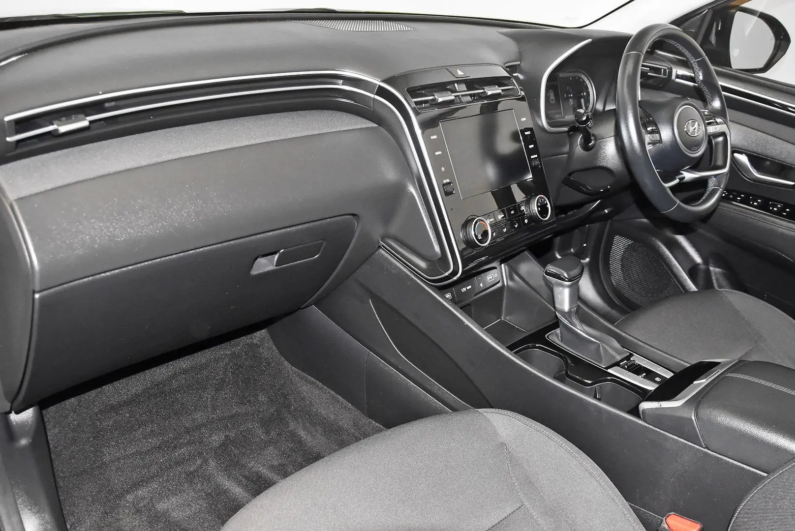 2022 Hyundai Tucson Gallery Image 16