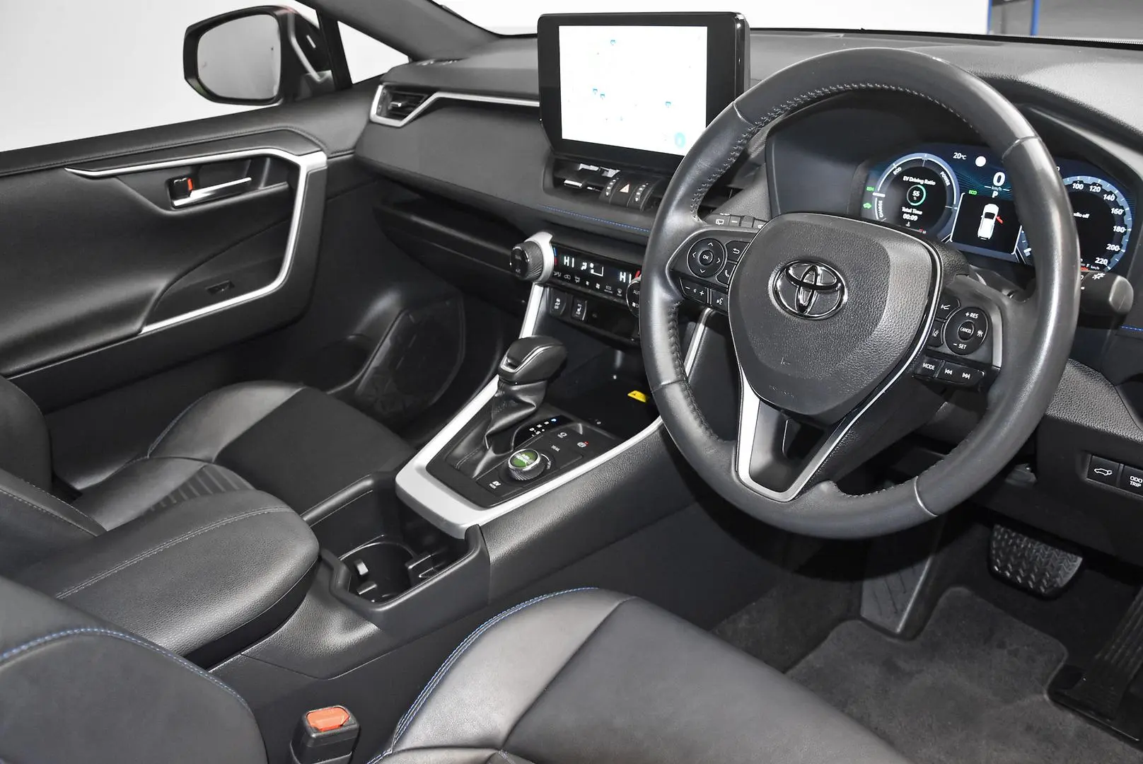 2023 Toyota RAV4 Gallery Image 9