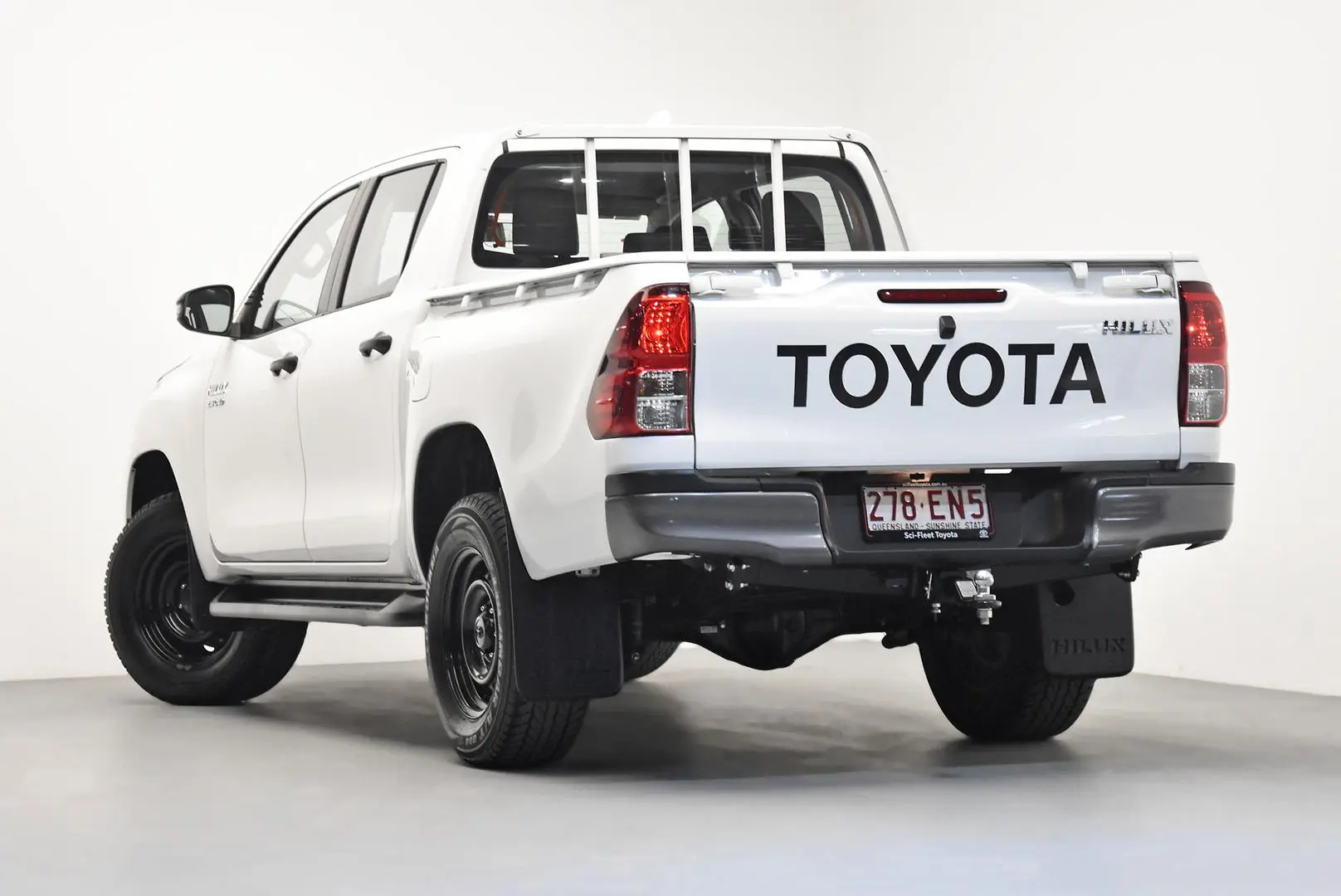 2022 Toyota Hilux Gallery Image 5