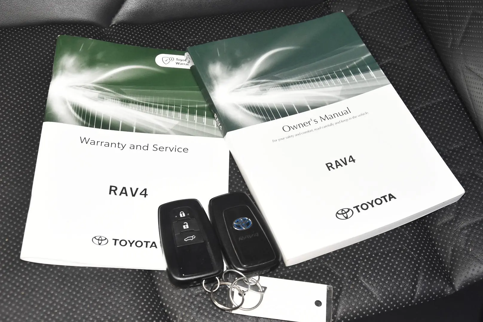 2022 Toyota RAV4 Gallery Image 21