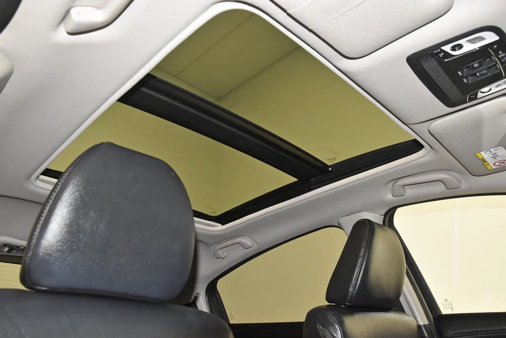 2016 Honda HR-V Gallery Image 19