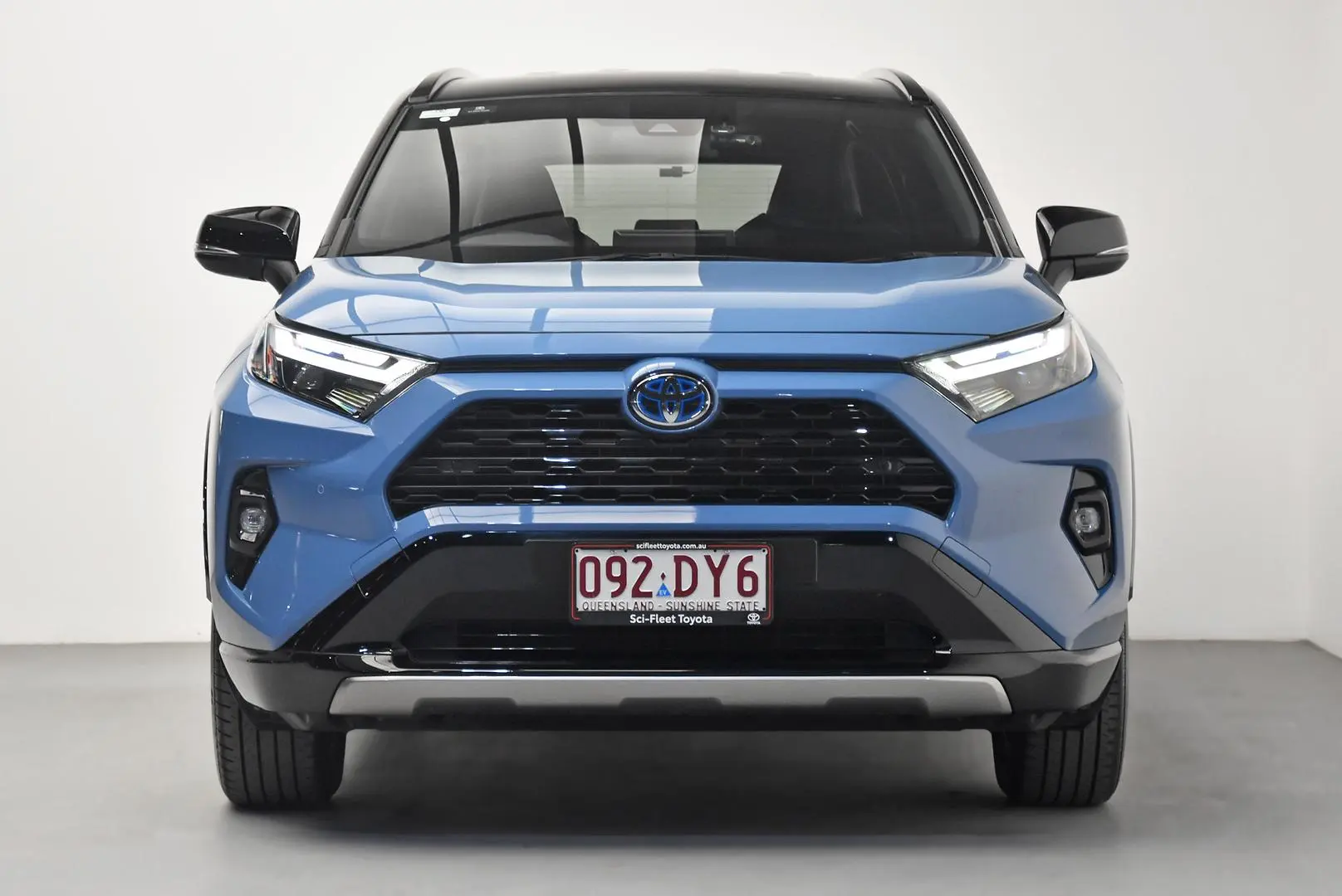 2022 Toyota RAV4 Gallery Image 2