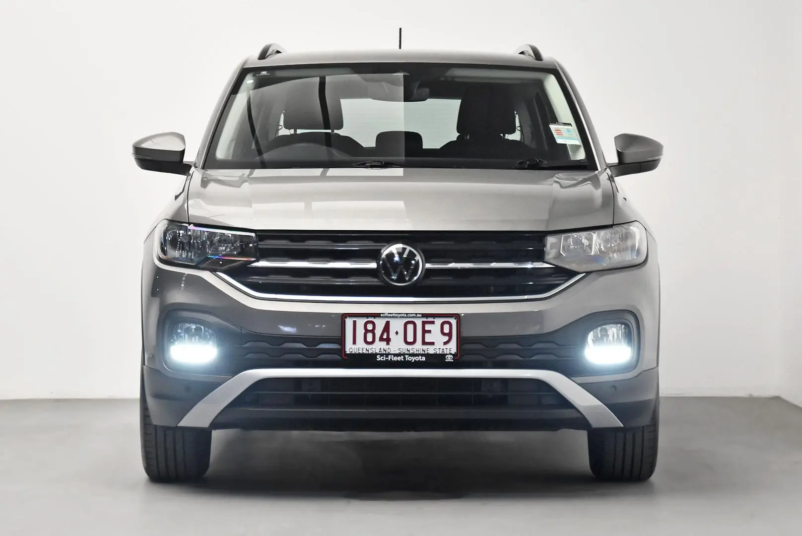 2021 Volkswagen T-Cross Gallery Image 2
