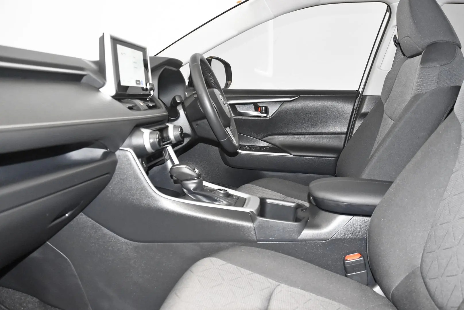 2024 Toyota RAV4 Gallery Image 18