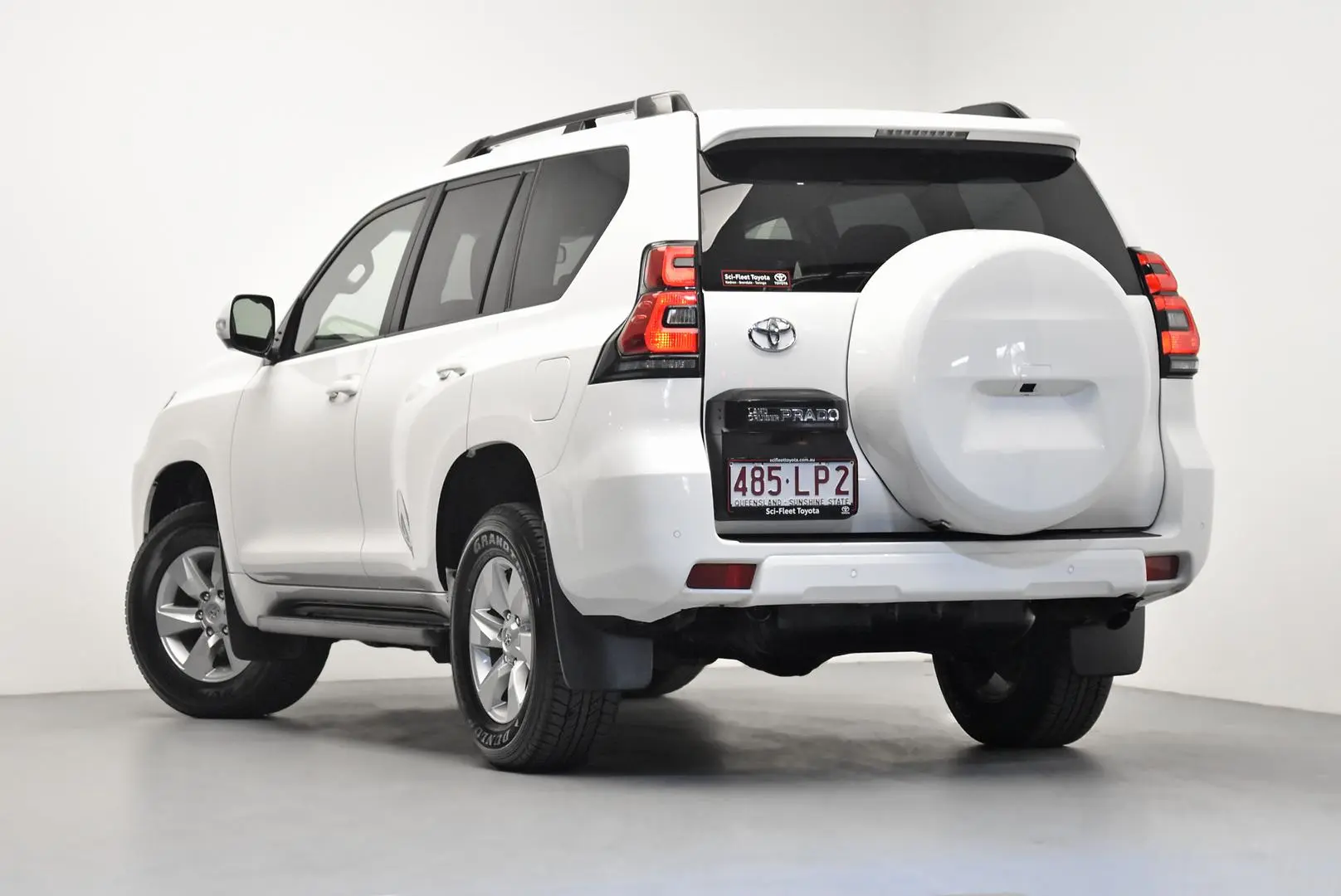 2022 Toyota Landcruiser Prado Gallery Image 5